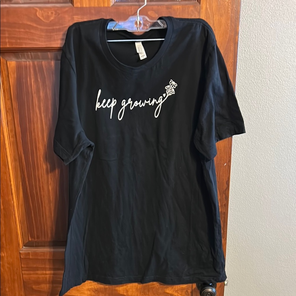 Black 'Keep Growing' T-Shirt